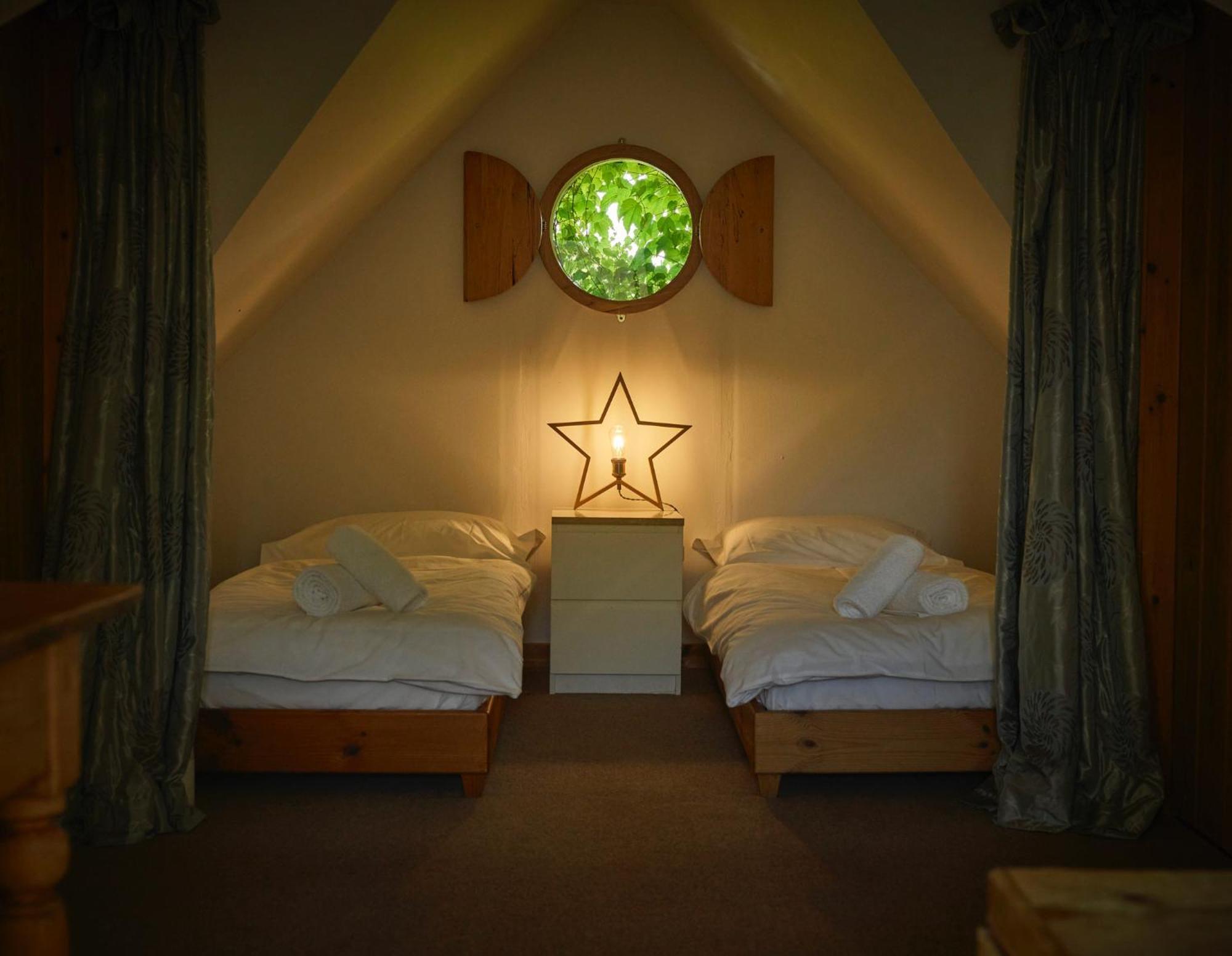 Lochend Chalets Port Of Menteith Eksteriør bilde